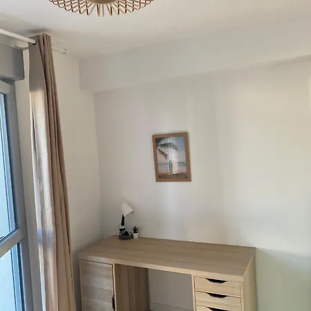 Апартаменты T3 Spacieux Avec 2 Places De Parking Gratuites *