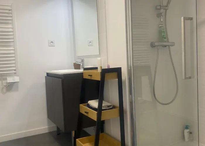 T3 Spacieux Avec 2 Places De Parking Gratuites * Анже