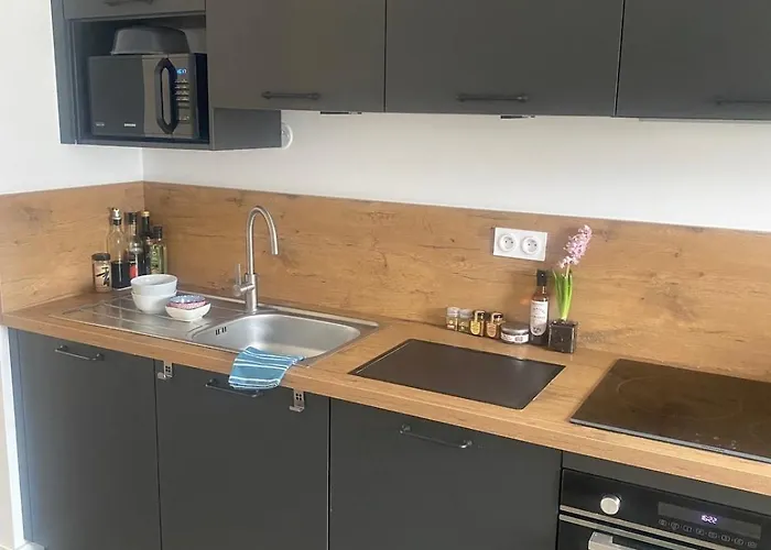 T3 Spacieux Avec 2 Places De Parking Gratuites Апартаменты