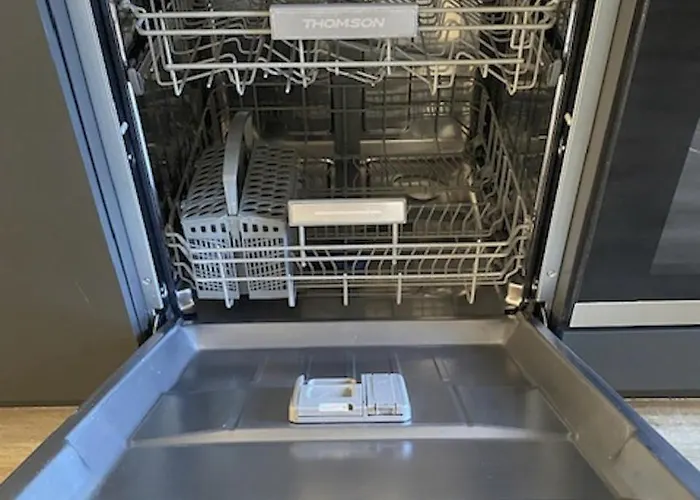 Апартаменты T3 Spacieux Avec 2 Places De Parking Gratuites